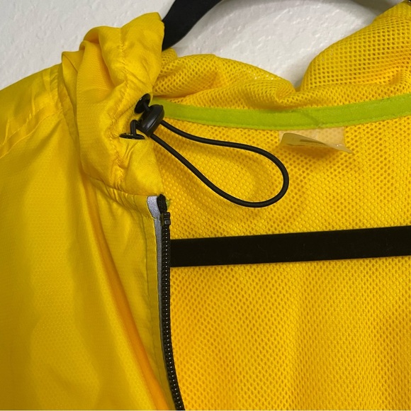Xersion Yellow Women's Hooded Jacket XL petite winter windbreaker cinch waist - Picture 5 of 8